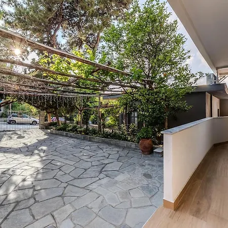 Adorable Modern 2 Apartmán *